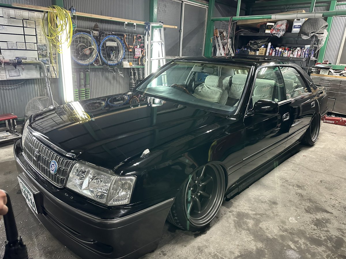Kosmic01's tweet photo. きららのnewcar
先日セドリック売って新しくサンルーフ付きの15クラウン買った🚗
今ある15とニコイチしてマニュアル載せ替え予定 https://t.co/UxbBQWXgpx