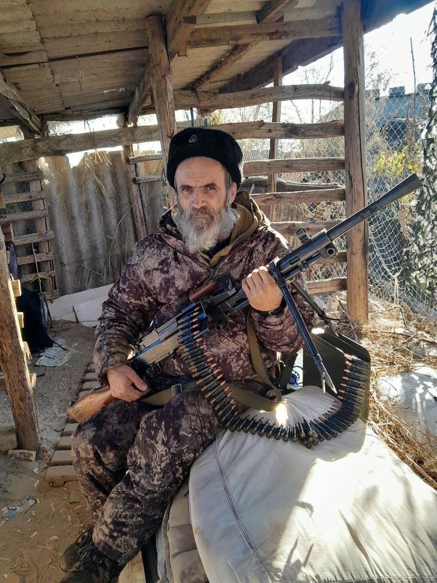 Weapons Illustrated tweet media