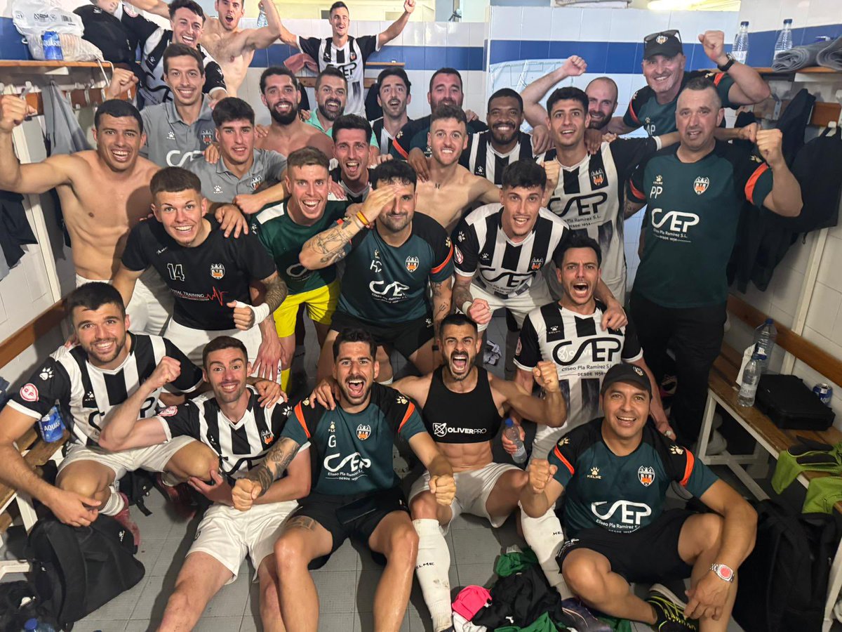 siguiente ronda!!🤍🖤#playoff3RFEF