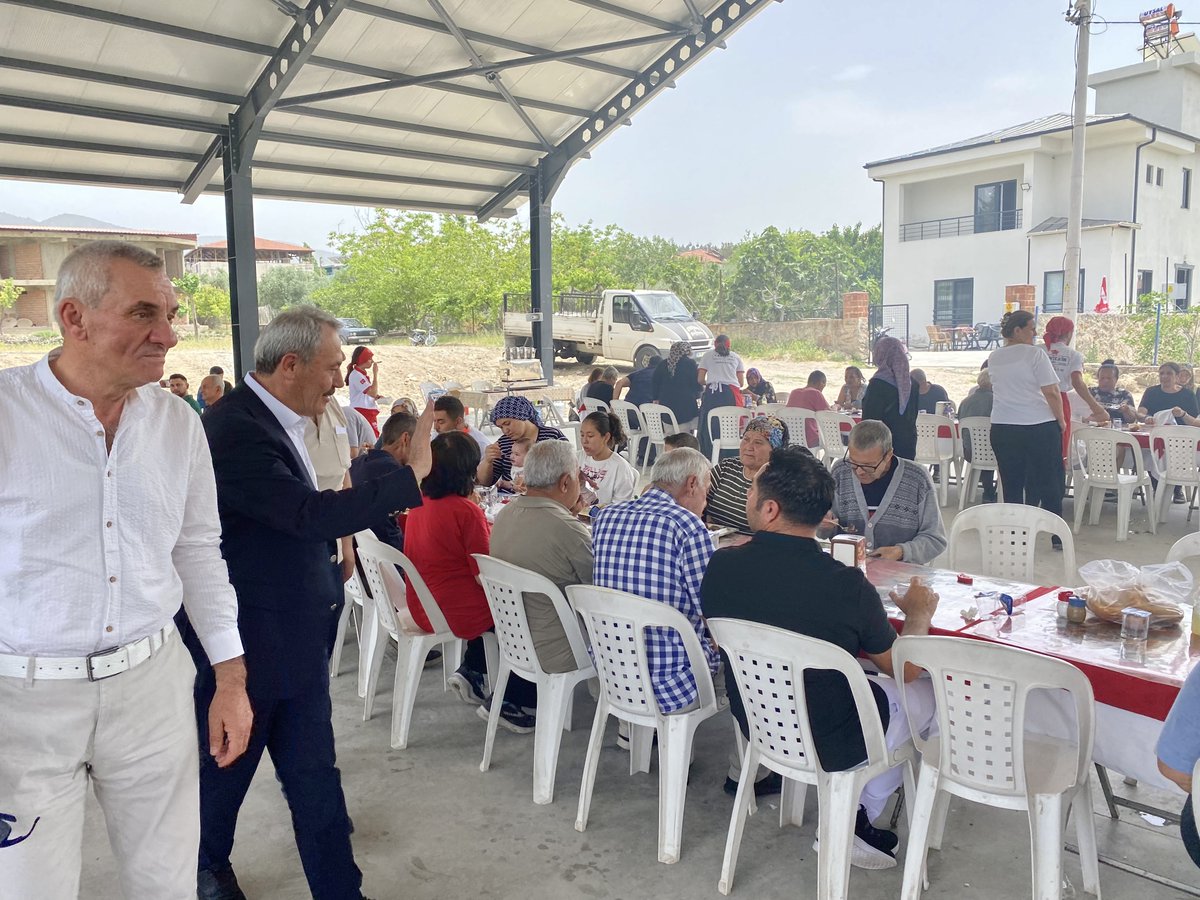 AK Partimizin kademelerinde hizmet eden Gamze Sevgi’nin, merhum babası Ali Sevgi adına tertiplediği hayır etkinliğine katıldık.

Merhumun ruhu için rahmet ve mağfiret diliyor, ailesine Yüce Mevla’dan sabır, metanet ve ferahlık niyaz ediyoruz.

Hayırları kabul, bereketi bol olsun.