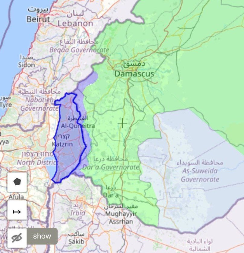 🔴 🇸🇾 🇮🇱 | Un important convoi militaire israélien, composé de 14 véhicules militaires et trois chars Merkava, a été déployé dans la zone d'al-Quneitra, au sud-ouest de la #Syrie. (confirmé par l'OSDH)