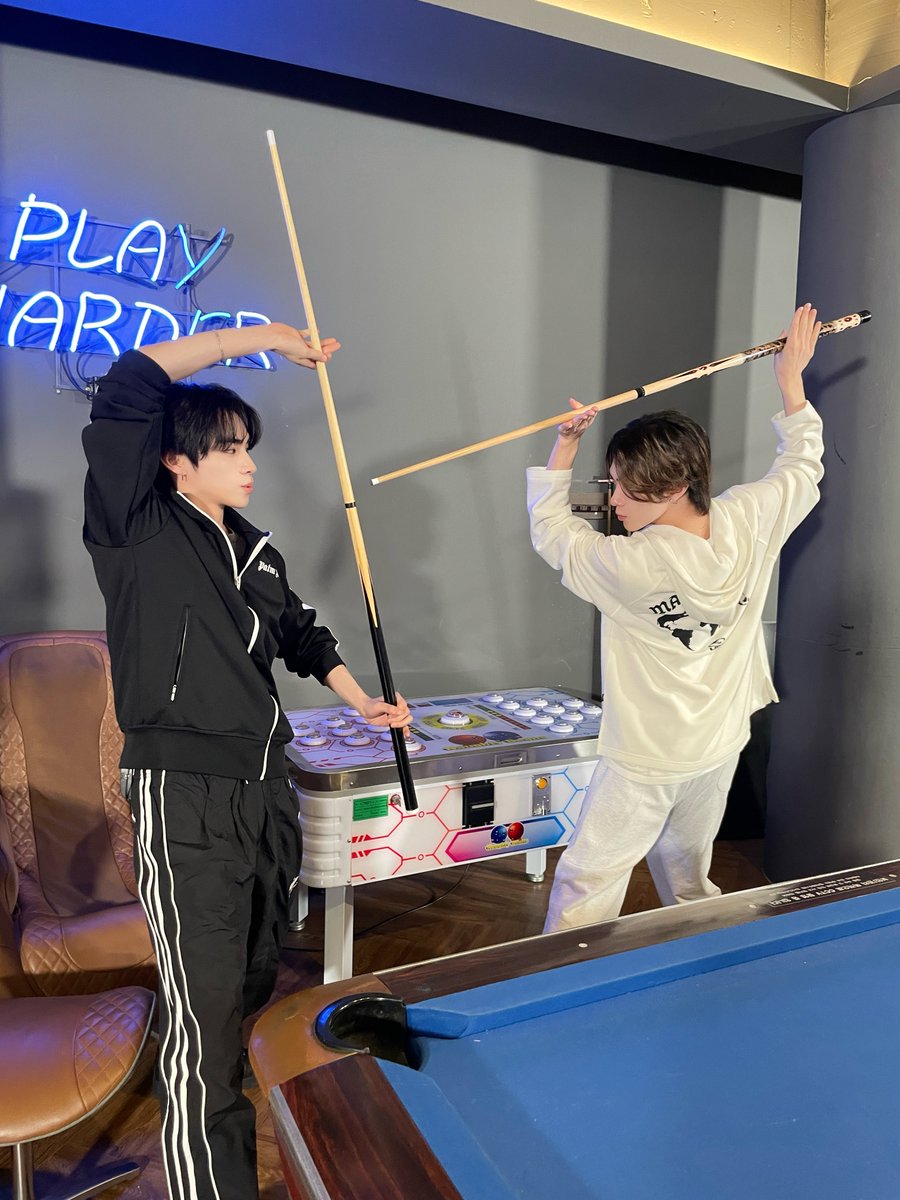WayV tweet media