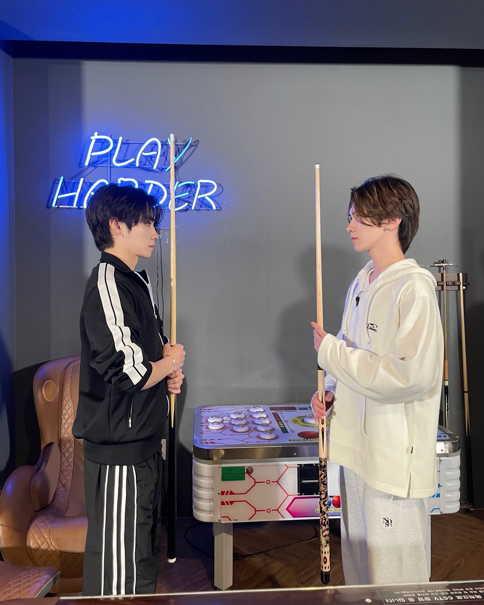 WayV tweet media