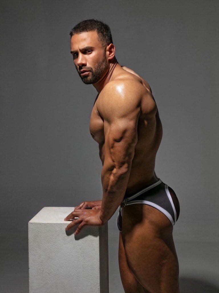 matureluv1's tweet photo. Posture of a warrior. Eyes of a king. And just enough temptation to make you forget your place.
#RoyalCommand #BodyInControl #PowerAndPresence #BoldGaze #MasculineMagnetism #TemptingThrone #UndressTheCrown #AlphaAura https://t.co/vfaU9uzjNc