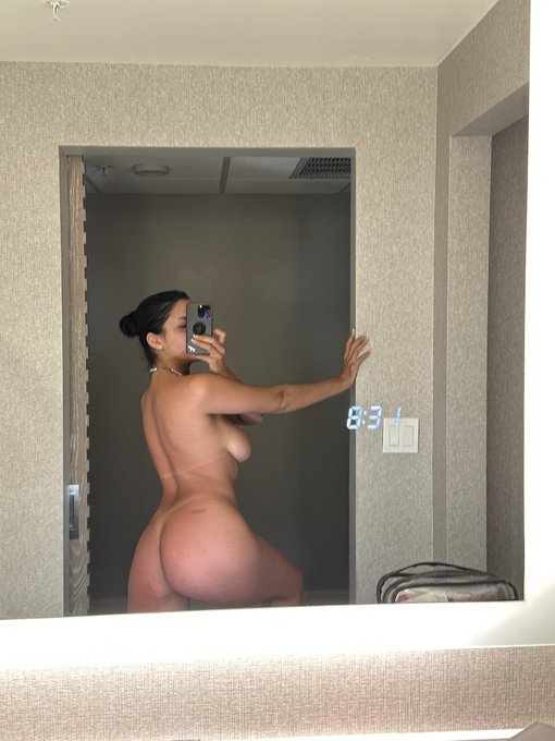 Watch Ms. Dancing Tits❝᷀ົཽ 🇵🇸❤️'s leaked NSFW photo on TwXstars