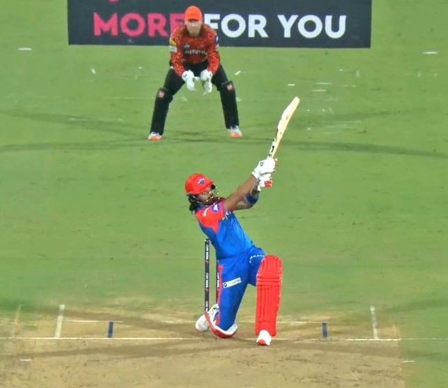 LordGod188's tweet photo. Kl Rahul as an opener in IPL 2025

Matches -4
Runs-235
Average -78.33
Strike Rate -164.33

Whoever made the decision to play KL Rahul at number 4, it was a very bad one. https://t.co/JFDQpaJ6kS