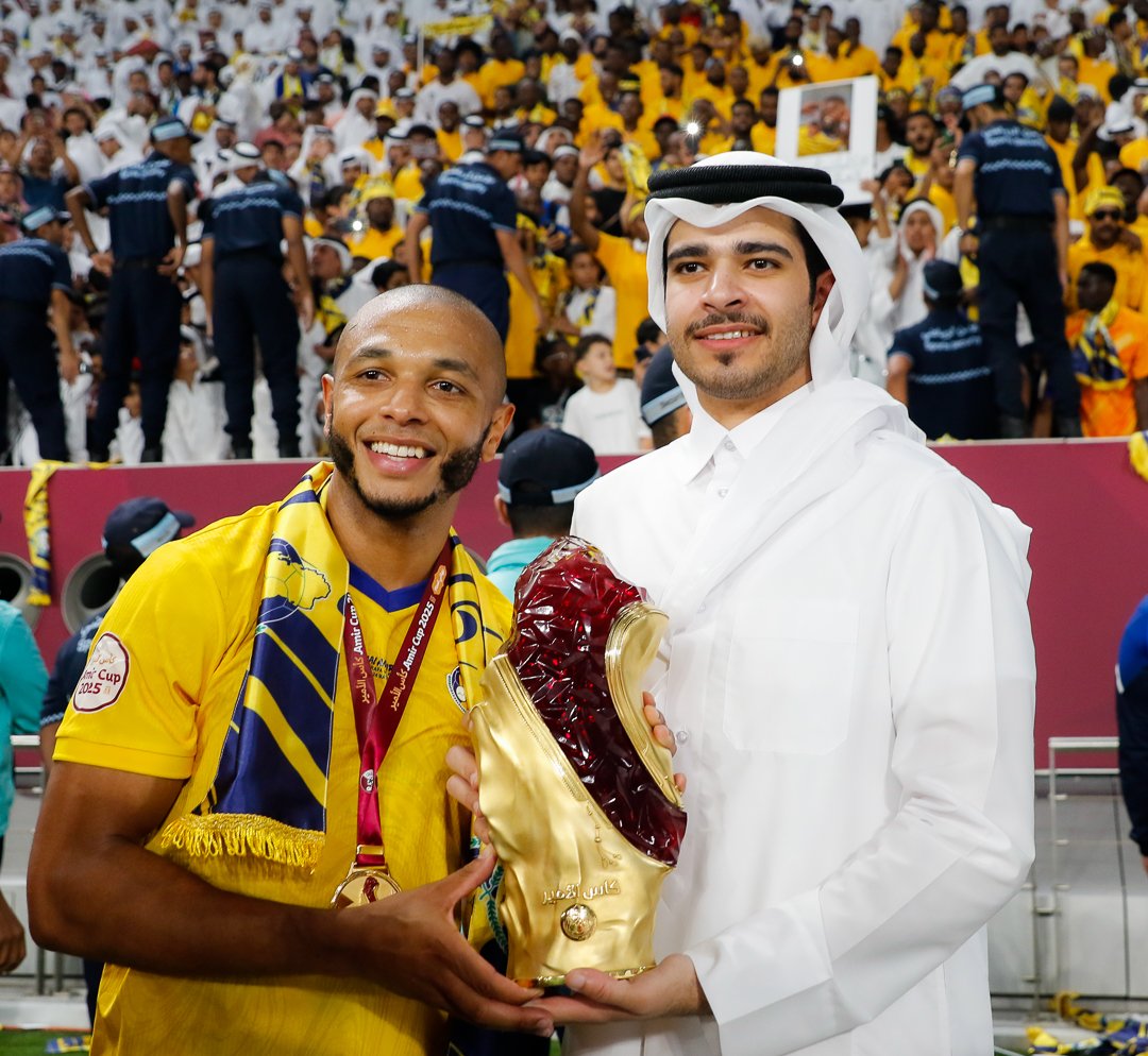 📸 || من نهائي كأس الأمير 53
بين الغرافة والريان انتهت بتتويج 
نادي الغرافة

الريان (1) : (2) الغرافة
 
نهائي أغلى الكؤوس 🏆.

نبارك للفهود الفوز بلقب #كأس_الأمير ⭐️🔝.

#الغرافة_الريان 
#نادي_الغرافة 
#الريان_الغرافة
#الغرافة