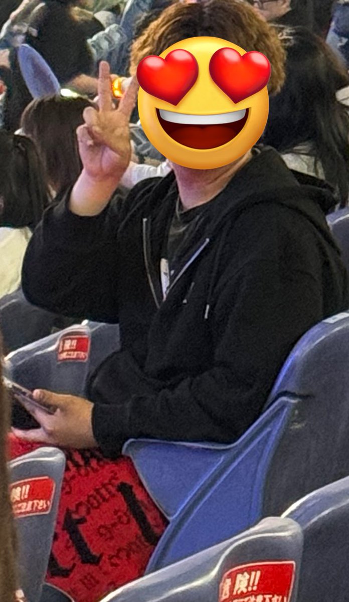 母親とジヨンのライブ行ってきた！
バリかっこいいしかわいかった！！
最高の誕生日プレゼントありがと‼️
りょうた色々ありがとう！