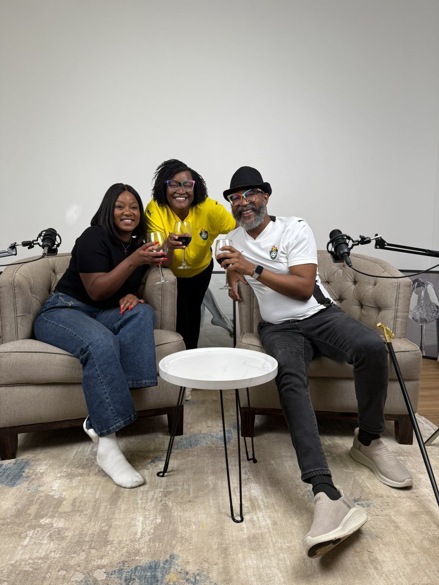 Dramatic Lawyer🇿🇼 (@todo_simms) on Twitter photo Happy birthday <a href="/CarlJoshuaNcube/">carl joshua ncube</a>
Thank you for gracing us with your presence on our podcast..
New Episode out tomorrow…. Happy birthday <a href="/CarlJoshuaNcube/">carl joshua ncube</a>
Thank you for gracing us with your presence on our podcast..
New Episode out tomorrow….