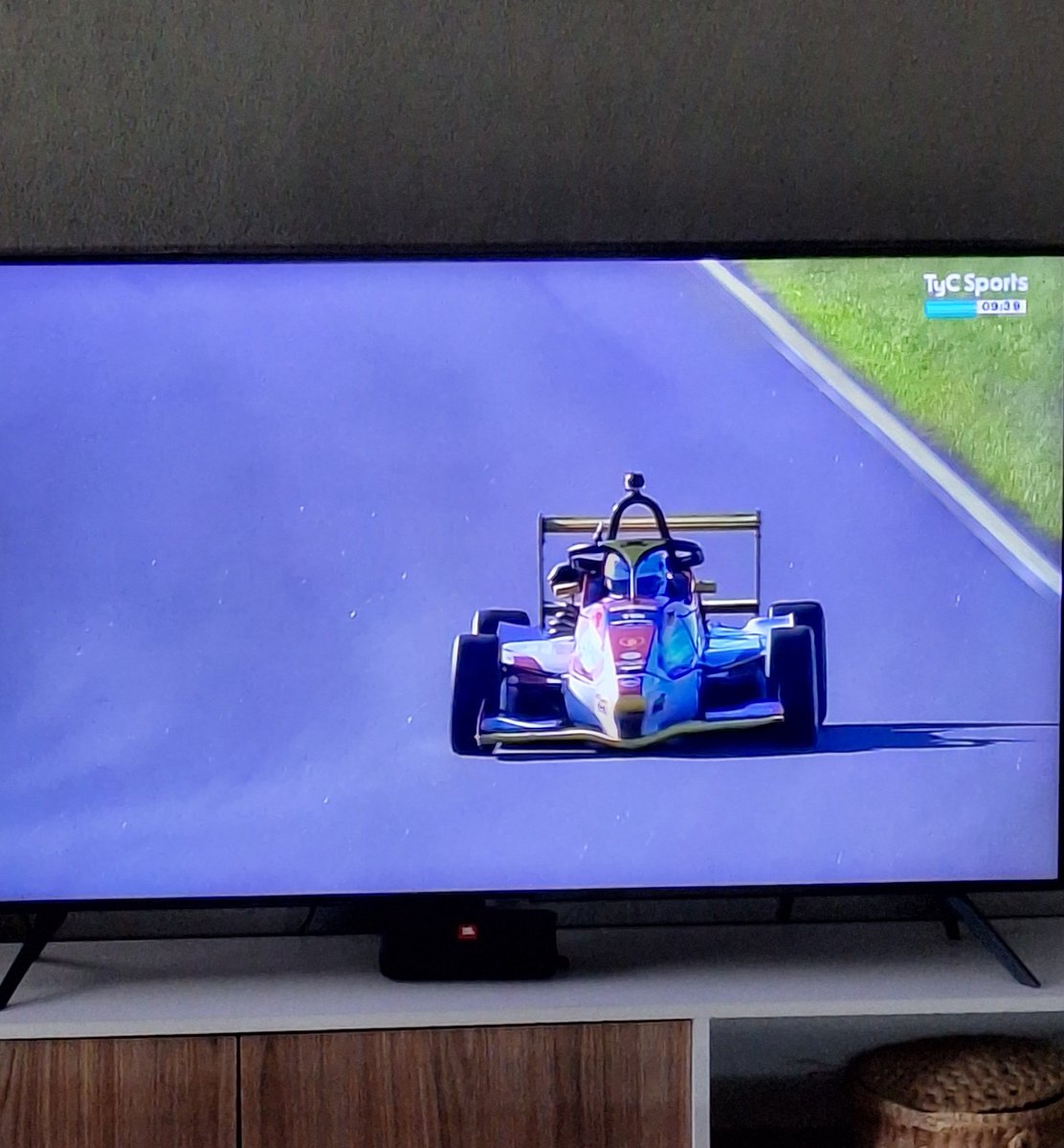 Que levanten la mano todos los que vemos la #F1 por primera vez sólo por Colapinto.