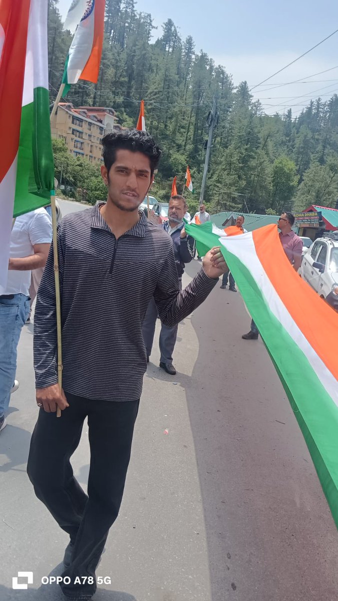 Lalit Kala Akademi (@lalitkalalka) on Twitter photo ललित कला अकादमी, शिमला द्वारा "एक देश, एक धड़कन" की भावना के साथ ग्राम पंचायत बलदेया में तिरंगा यात्रा निकाली गई, जिसमें देश के वीरों को श्रद्धांजलि दी गई।
#एकदेशएकधड़कन #OneNationOneHeartbeat #ललितकलाअकादमी #शिमला #तिरंगायात्रा #देशकेवीरोंकोनमन #राष्ट्रगौरव #भारतीयसंस्कृति ललित कला अकादमी, शिमला द्वारा "एक देश, एक धड़कन" की भावना के साथ ग्राम पंचायत बलदेया में तिरंगा यात्रा निकाली गई, जिसमें देश के वीरों को श्रद्धांजलि दी गई।
#एकदेशएकधड़कन #OneNationOneHeartbeat #ललितकलाअकादमी #शिमला #तिरंगायात्रा #देशकेवीरोंकोनमन #राष्ट्रगौरव #भारतीयसंस्कृति