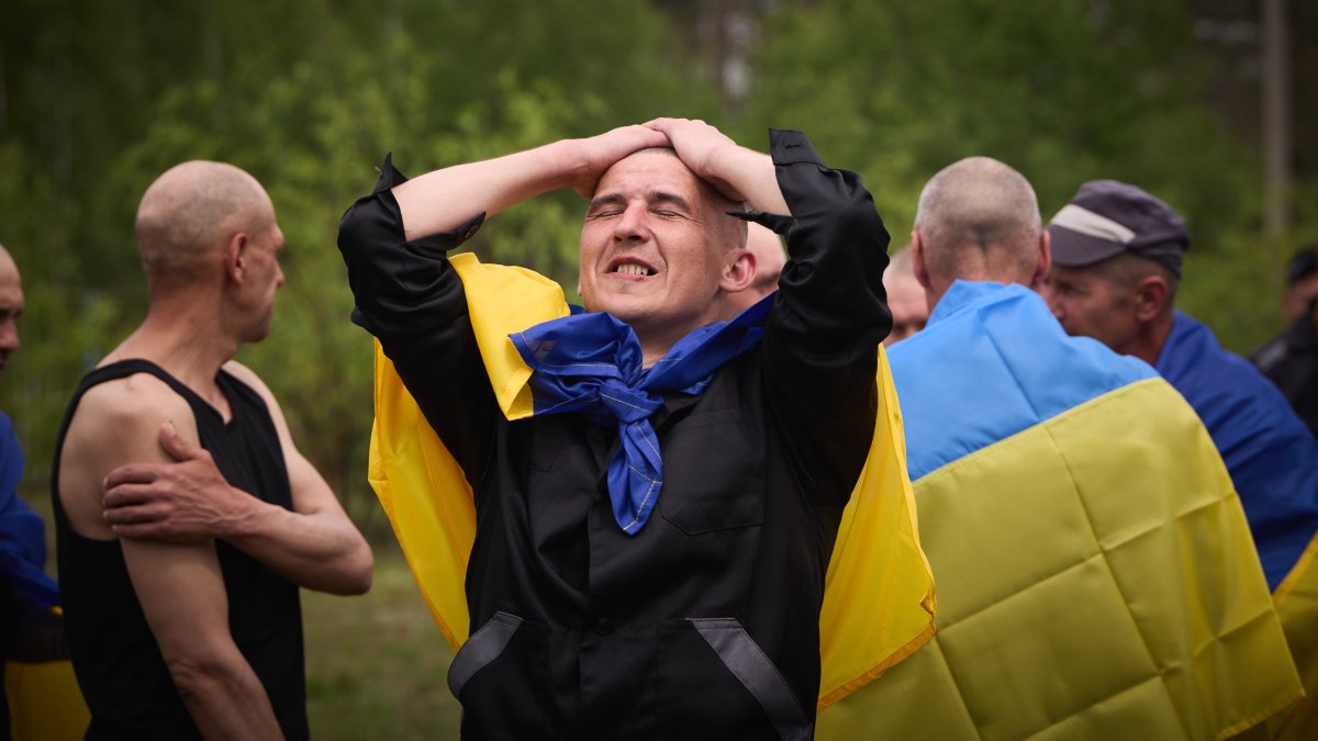 Volodymyr Zelenskyy / Володимир Зеленський tweet media