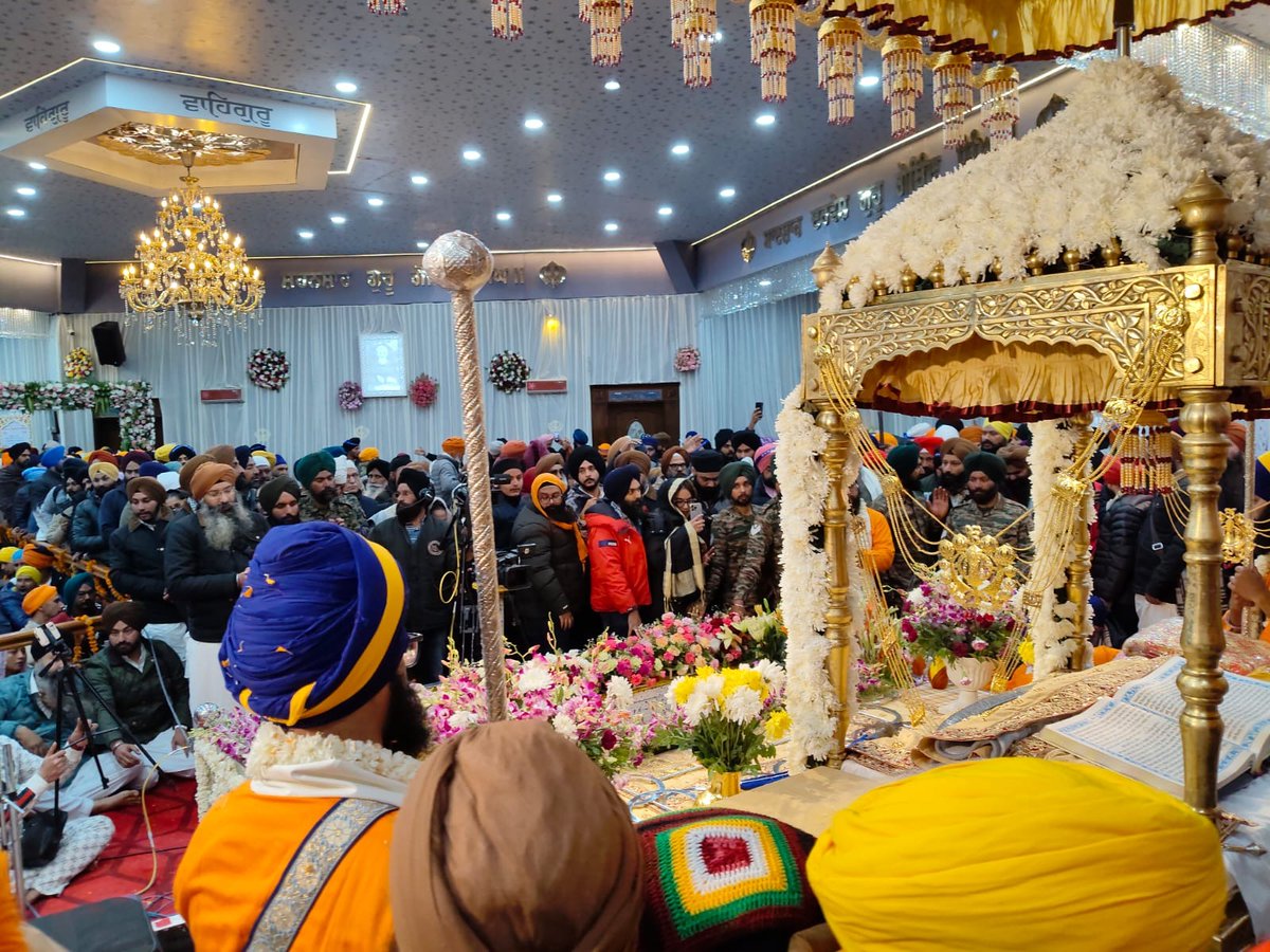 श्री हेमकुंड साहिब जी के कपाट खुलते ही प्रकृति और आस्था का अद्भुत संगम देखने को मिला। यह मनोरम दृश्य मन को शांति और आत्मा को श्रद्धा से भर देता है।