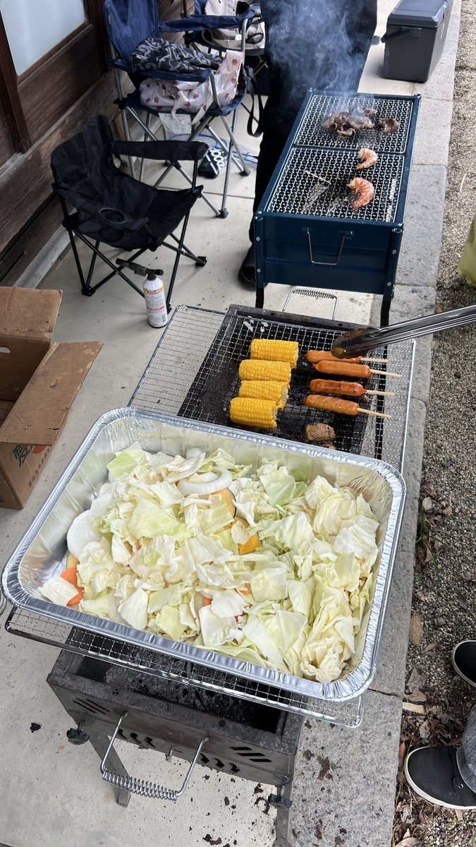LampLightLabo's tweet photo. 友達みんなでBBQ🍖✨️
ただ美味しく、ただ楽しかっただけじゃなく…気を使わずに助け合える関係に嬉しくなった。

僕にかけられてる心のブレーキが取れれば、なにか変わってくる気がした。 https://t.co/JfurppZx3l
