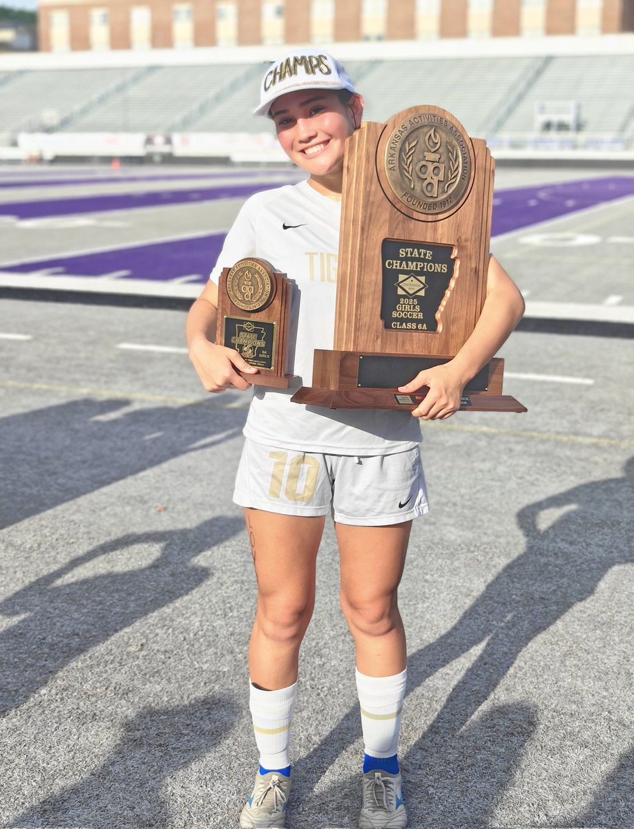 Sydney Hopper tweet media