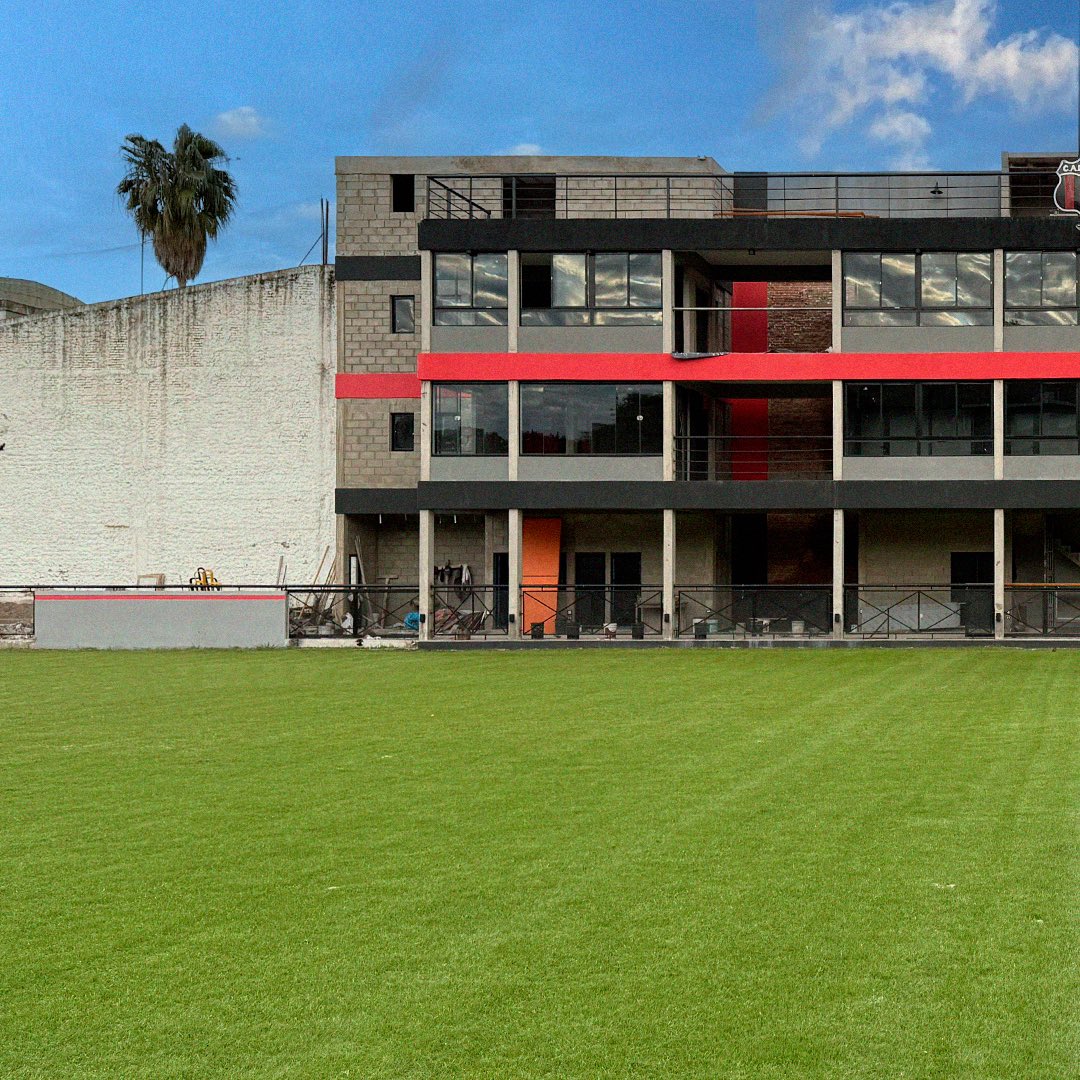 defeweb's tweet image. ❤️🖤 119 años. 

🔜 Seguimos creciendo y construyendo nuestro futuro.

#SomosDefe 🔴⚫️