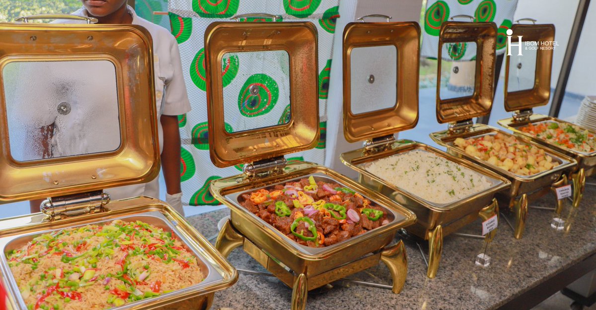 ibomhgr's tweet photo. SUNDAY FAMILY BRUNCH🍴🏊‍♀️

We’ve got you covered, so don’t stress! 😌

📆 Sunday, May 25th, 2025
🕧 12:30PM – 4:00PM
💰 ₦28,000 per adult | 50% off for kids

Reserve now: +2348080527411

#VistaRestaurantVibes #FamilyBrunch #ibomhotelandgolfresort #RelaxationMode #UnwindWithUs https://t.co/4W4CLZObDZ