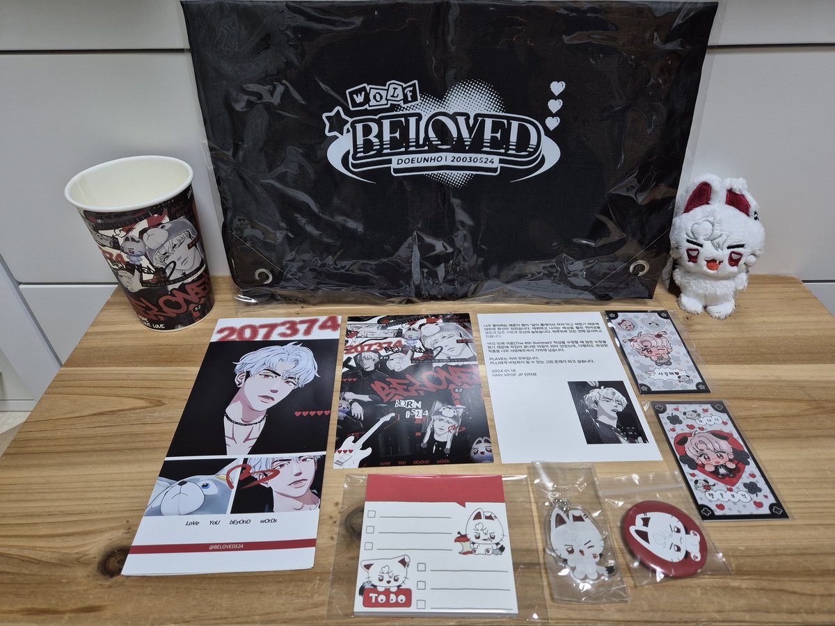 #은호야말로표현못할만큼사랑해
#beloved_with_eunho
올해 은호의 첫 생카는 비러브드에서 시작!
일반적인 생카와 다르게 갤러리로 구성되어 있고 은호의 커버곡을 들으면서 구경한다니 진짜 신기했다😍
그리고 첫 은호 인형을 뽑아서 행복하게 생카를 즐겼다😊
<a href="/BELOVED524/">𝘽𝙀𝙇𝙊𝙑𝙀𝘿 : 플레이브 은호 생일 갤러리</a> 님 감사합니다!