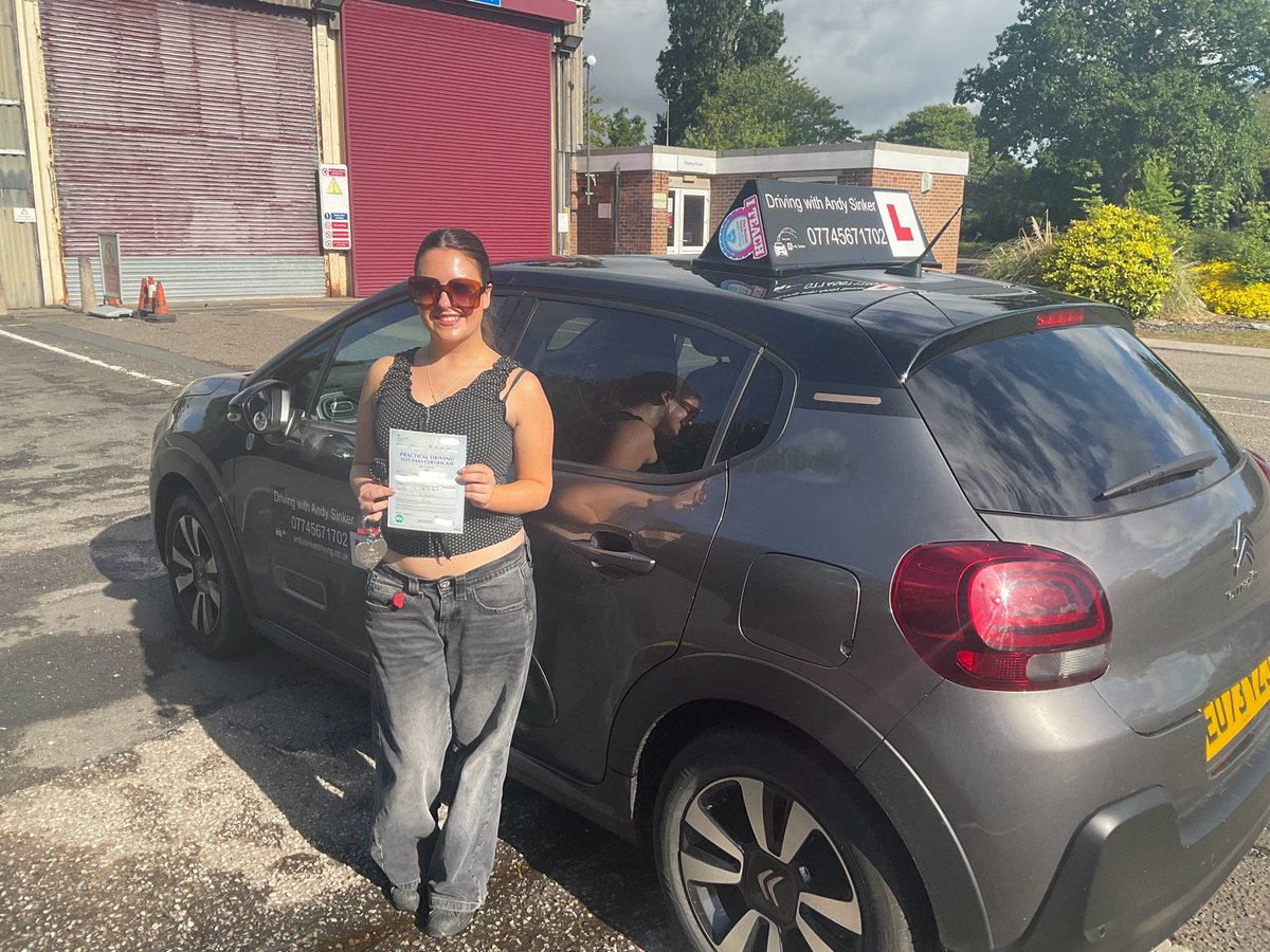 AndrewSinker's tweet image. Massive congratulations to Isabel on passing your driving toest today with only 3 driver faults, which is a fantastic achievement. Every lesson has been a pleasure and you have progressed really well into a safe driver. 
stay safe and stay in touch 👏🚗