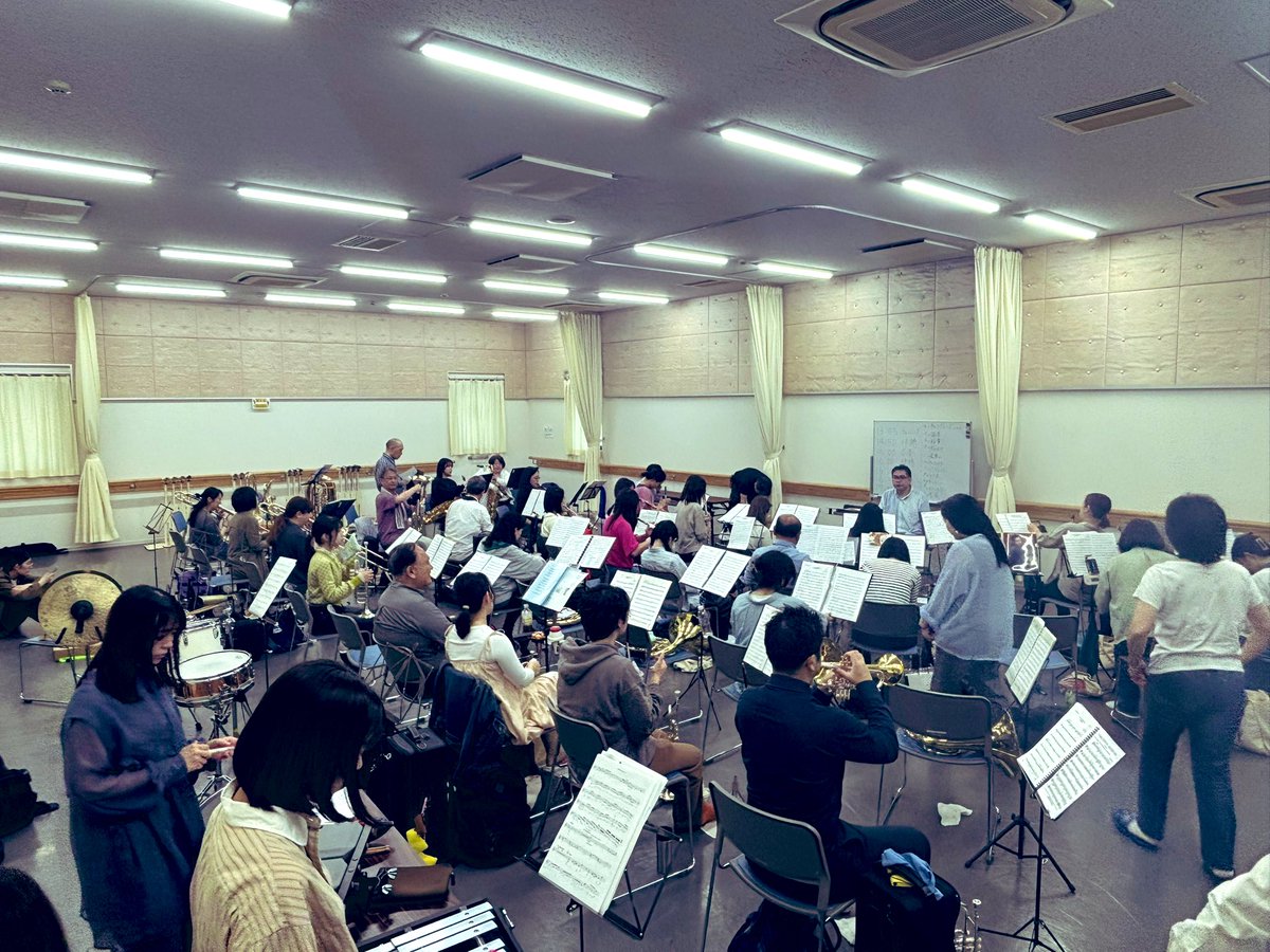 EdelweissBrass's tweet photo. 最後の練習も無事終わりました！
あとは元気に本番を迎えるのみです！
皆様のご来場お待ちしております🎵

エーデルワイス・ブラス・オーケストラ
第46回定期演奏会
2025年5月31日(土)
開場13:30  開演14:00 （終演16:00頃）
大田区民プラザ大ホール
入場無料、全席自由

#定期演奏会 #吹奏楽 #大田区 https://t.co/oC5JPJ8wnB