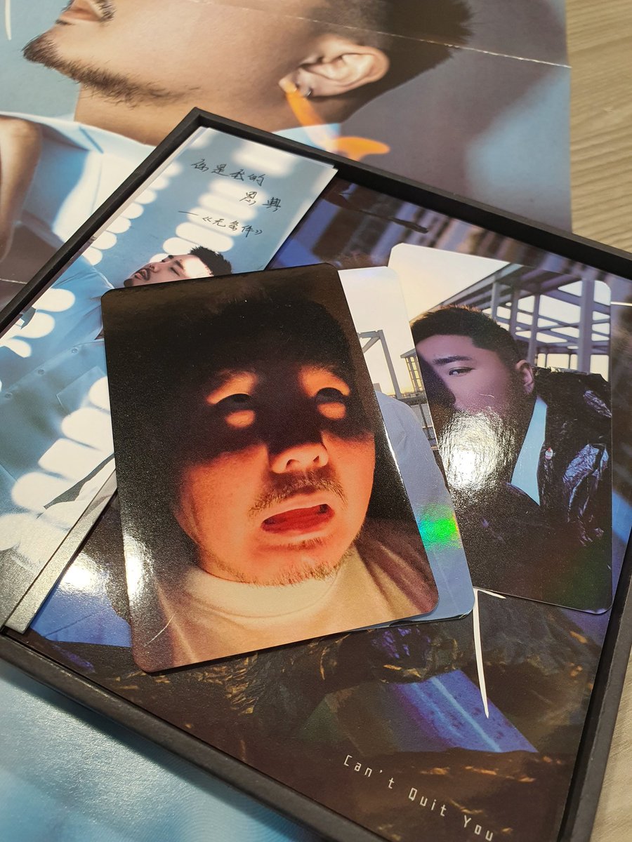TeddyMeebear's tweet photo. While everybody review unboxing Otter's Solo album and random card, i would like to show my unboxing EP Album i received since April. Random card i get , Scary face is very cool. Ha ha 😆 https://t.co/zjHOG1UkeG