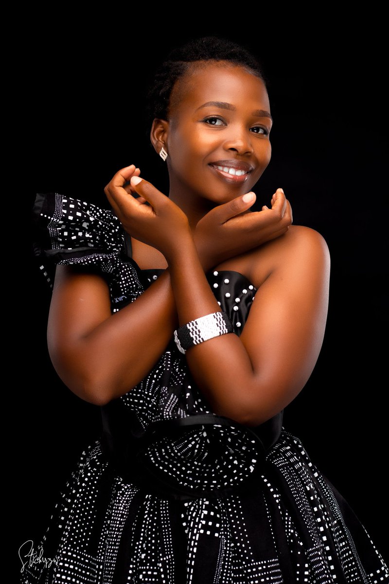 #StickyZw tweet media