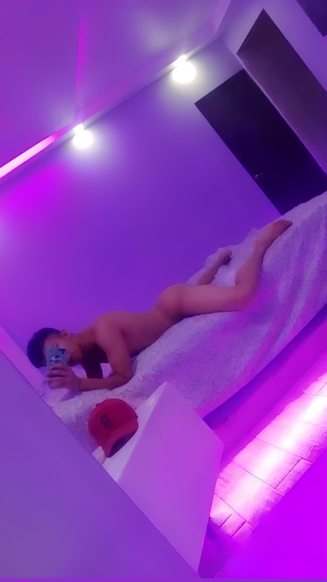 Que onda aquí morrito de 19 años soy de la CDMX me va sex int pas🔥🔥