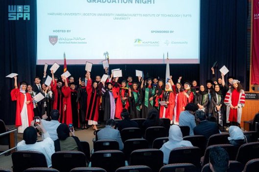 🔔| الشبكة السعودية الإخبارية #SNN

خبر اليـوم: 50 مبتعثًا سعوديًا يحتفلون بالتخرج في هارفارد

الطلبة السعوديون في #هارفارد يحتفلون بتخريج 50 مبتعثًا من نخبة الجامعات الأمريكية.

كل جديد يصلك، تابعنا للمزيد📍