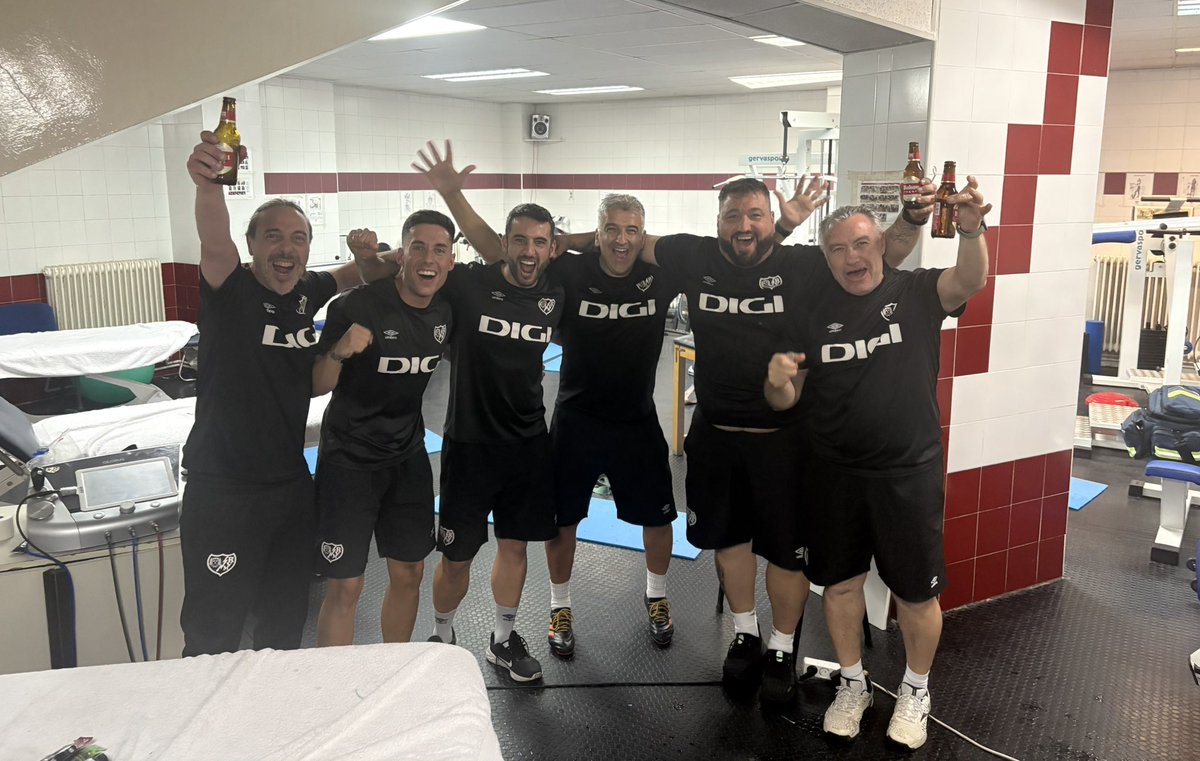 mmcurbelo's tweet photo. Chavales !! 
Nos pasamos el juego !!!!
Aquí hay horas de Rayismo en la sombra a patadas.
Felicidades compañeros !!!! https://t.co/hOncxUaudb