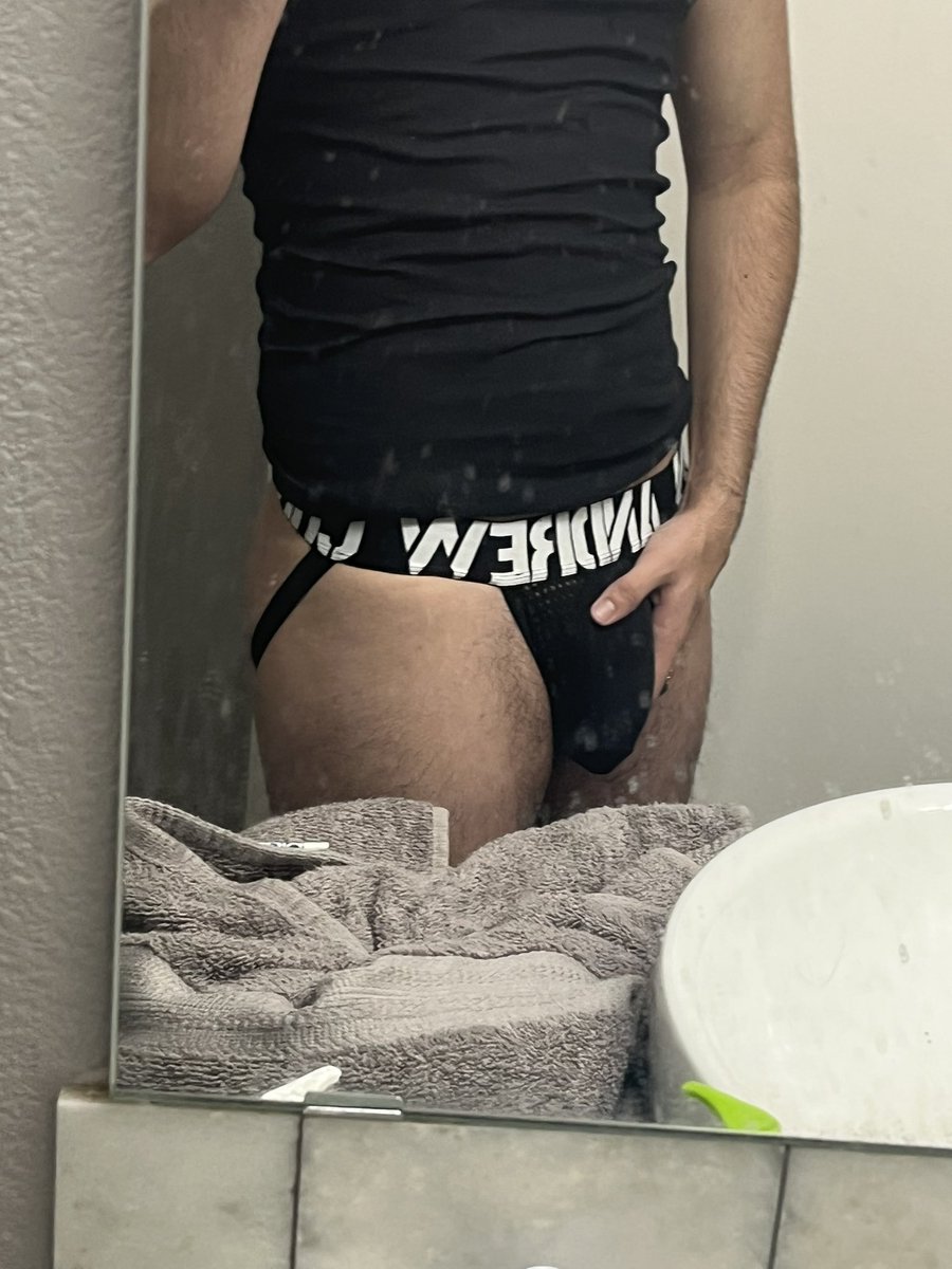 ItIs_jojo's tweet photo. Never posted when i first got my jockstraps so here it is

#gay #gayteen #gaysex #teen #bulge #jockstrap #ass https://t.co/t9BjFnovl7