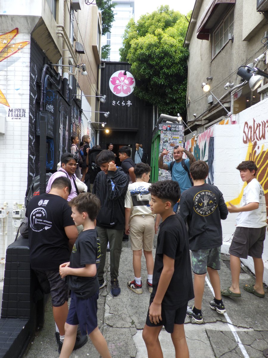 Always a fun time at our award-winning okonomiyaki DIY restaurant Sakura Tei !
Open daily 11-11 !
@harajuku_sakuratei
(Nigel staff)