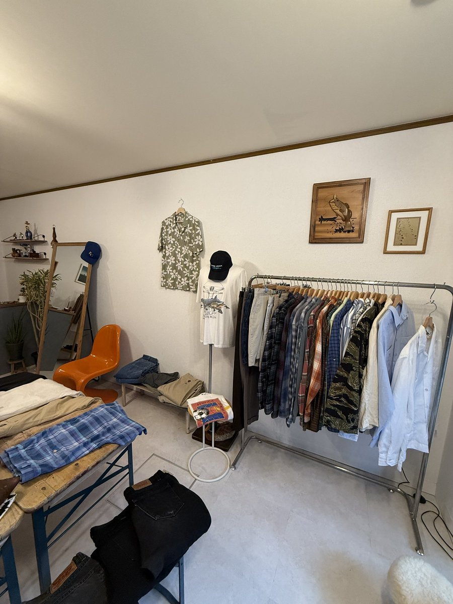 heruo713's tweet photo. 南篠崎町に古着屋さんopen
#AFTERFIVE https://t.co/7T69QjEFVh