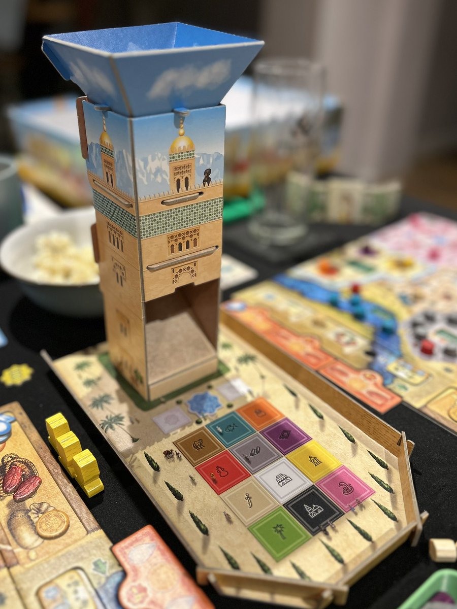 No Ordinary Meeple 🙋🏻‍♂️🙋🏻‍♀️ tweet media