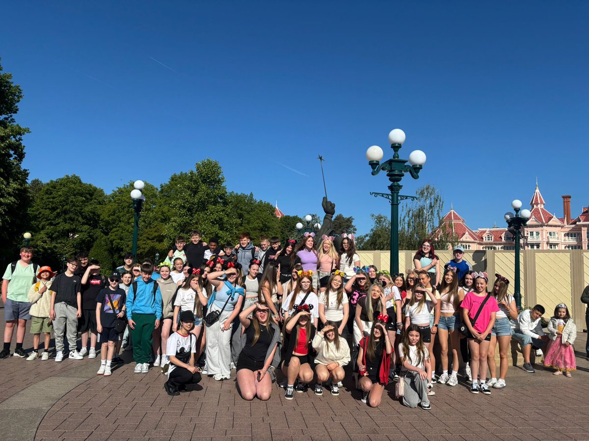Disney pupils are heading home after a fun filled weekend! Everyone has enjoyed , walked their feet off and probably spent out.