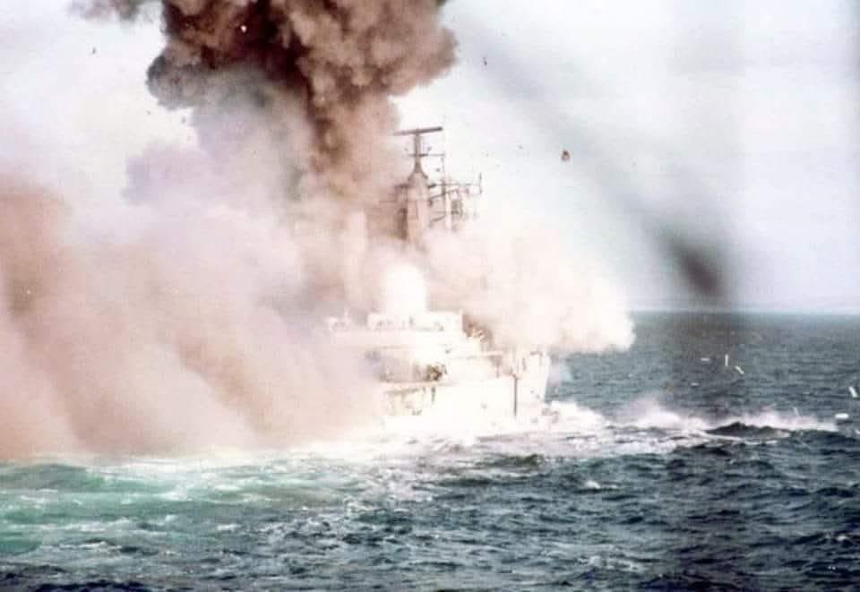 RoyalNavyVet's tweet photo. HMS Coventry, 43 years ago today with the loss of 19 lives

 They have no grave but the cruel sea,
No flowers lay at their head,
A rusting hulk is their tombstone,
Afast on the ocean bed

We will remember them https://t.co/EvmH8ka8BJ
