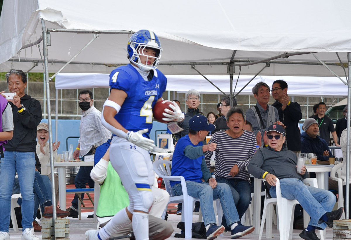 関西学院大 17-9 関西大
関学WR小段天響（3年､大産大附）
5キャッチ82yd､2TD
#アメフト