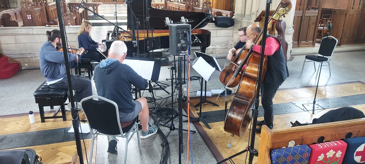 It is a privilege for me to be surrounded by such extraordinary musicians in I Musicanti. We recorded 6 quintets for the 'Trout' instrumentation by Brazilian composers, with the pianist Clelia Iruzun, on the SOMM Recordings. 
Six more world premiere recordings in the can.