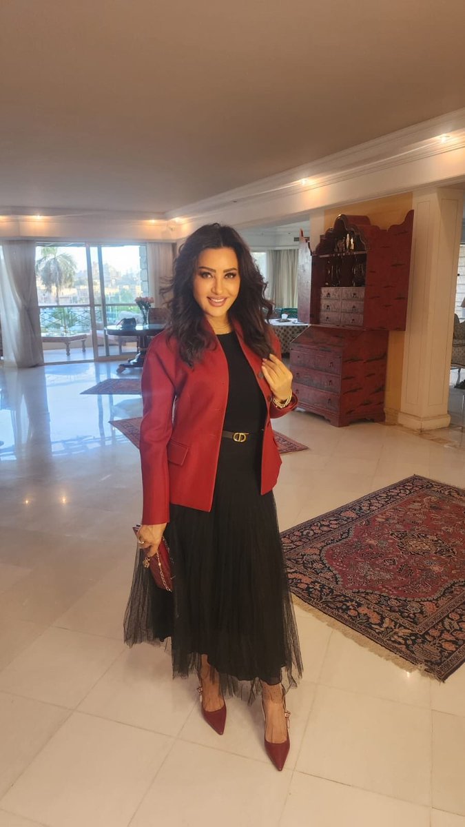 latisol's tweet image. Good Morning Lovelies 🤍
#AboutLastNight ✨✨

#Latifa