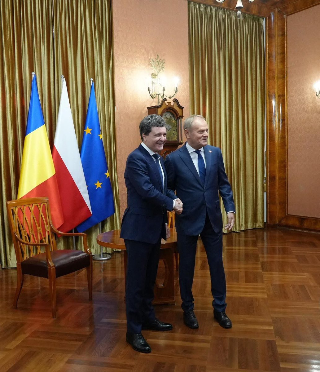 buzzaianu's tweet photo. Lumea poate să fie și ceva de genul acesta. https://t.co/q9R2xGeKMj