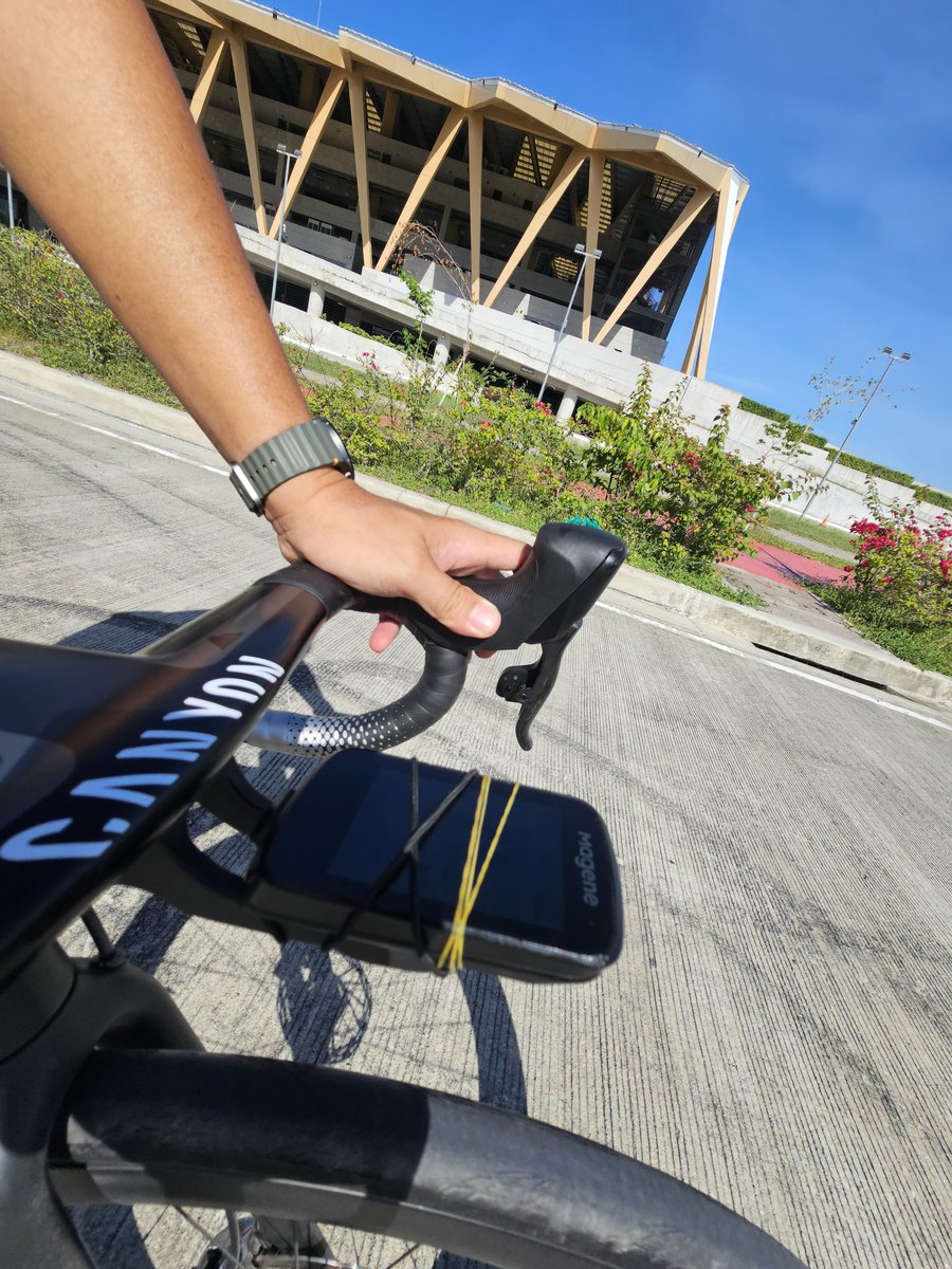 MelvinFausto's tweet photo. Bye! 🥴 #magenec606 #warranty @Magenefitness https://t.co/fSnBjmsYjF