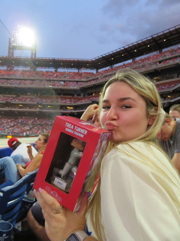 aokstott's tweet image. since i have a lot of new people around here, here's a little bit about me:
i'm cam!! i joined phillies twt around this time last year although i've been a fan much longer than that, i love editing videos that sometimes look professional and sometimes the dumbest thing you've…