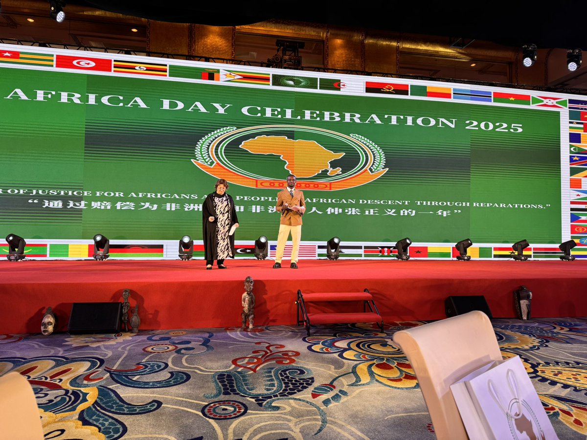 African diplomatic Corps in #Beijing with the presence of H.E Xue Bing, Special Envoy for the Horn of Africa, celebrated the #AfricaDay under the theme #Yearofreparations Time has come to expedite the implementation of #Agenda2063 for the benefit of our so resilient people.
