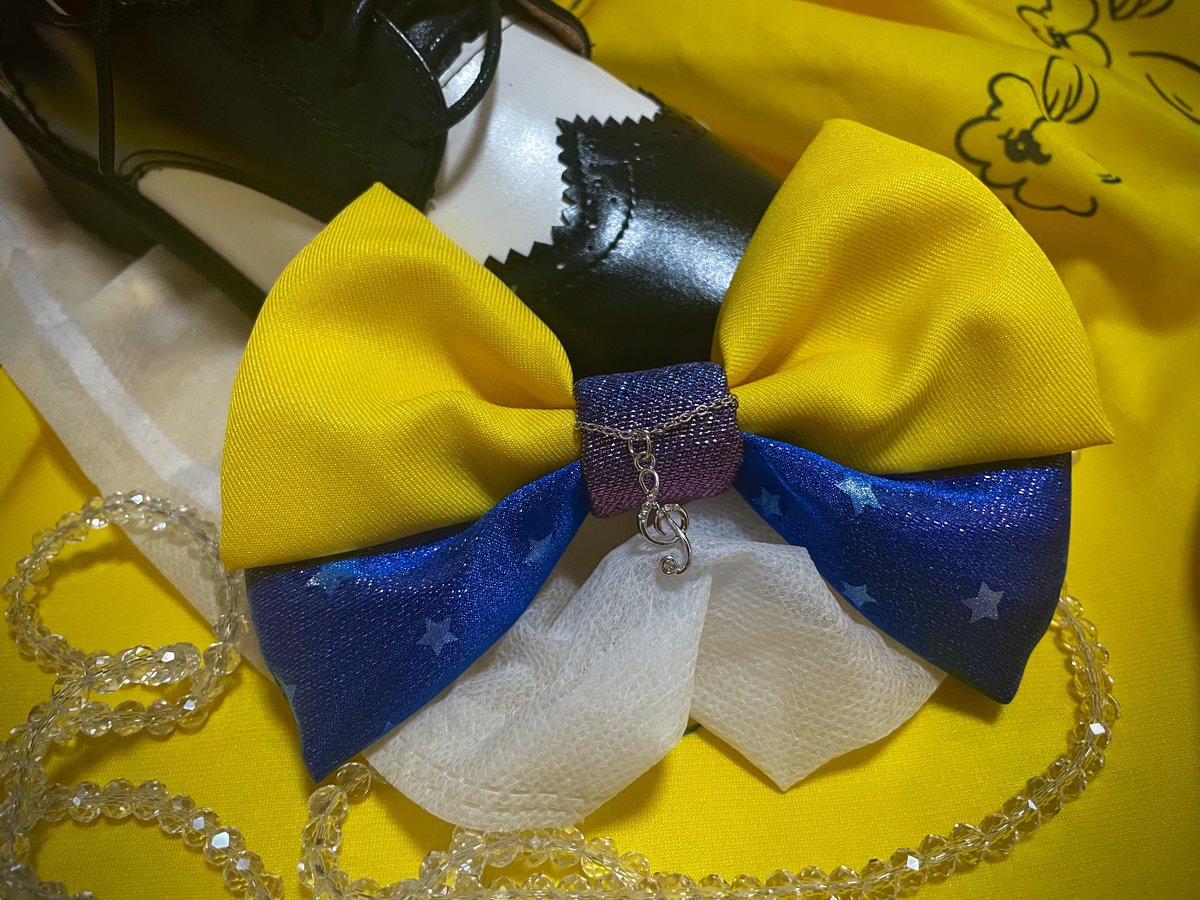 ララランド  Lovely nightイメージのリボン
超可愛いです🥰🎀
大阪コミコンでSugarさん(<a href="/SugarSGamo/">SUGAR</a> )にオーダーお願いしてました🙌✨憧れのSugarさんリボンを大好きな映画の大好きなシーンで作ってもらって幸せです😭素敵な夜空のグラデーションで、という難しいお願いが現実に…！！