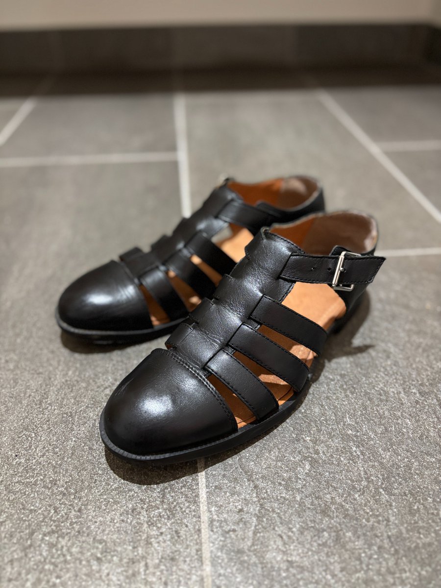 スタイリスト大山シュン / 「10着で十分」著者 on X