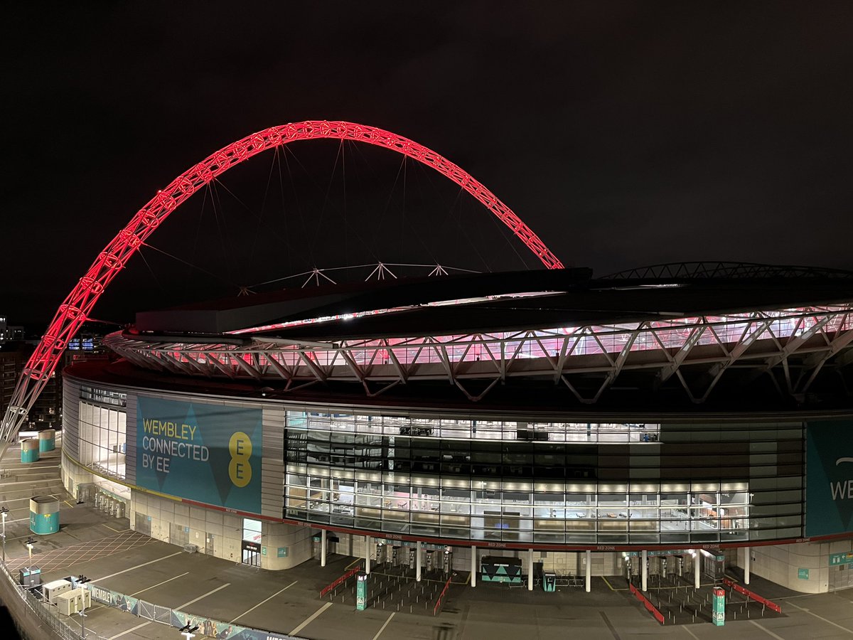 NeilSagewood's tweet photo. Wembley the night Sunderland returned to the Premier League #whataday https://t.co/GhEwwuBJgQ
