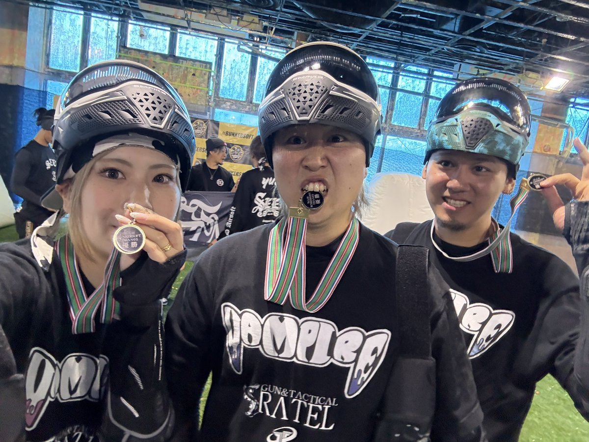 pipipi029pi's tweet photo. □05.25 BUNKER SOFT 3MAN 03 in GUTS

VAMPIRE優勝〜✌️✌️🥹
せいじ、のせ、ありがとう〜🫶🫶

@PFKGuts
 #BUNKERSOFT https://t.co/4qe8eM0N7N