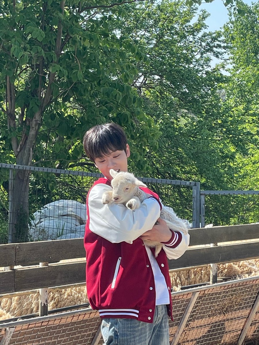 너무 귀엽다 …