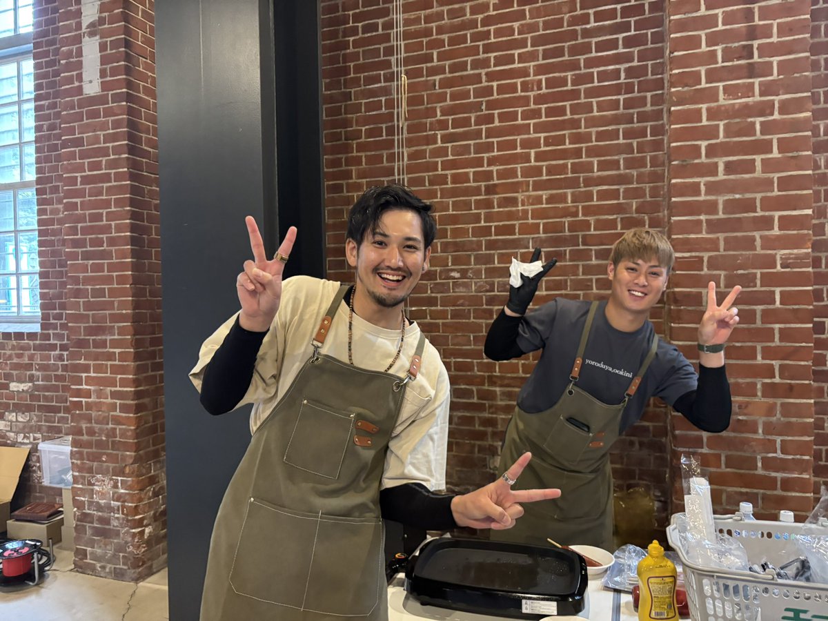 kaoruRemix's tweet photo. #リュミエールの不思議な絵本
二日目参戦終了……してしまった。
昨日の段階でリュミエールは救えたので
今日は街の散策とショーと食事
を楽しみにしてきた
素敵な出会いが沢山あって幸せ https://t.co/A1HjW1lIDD