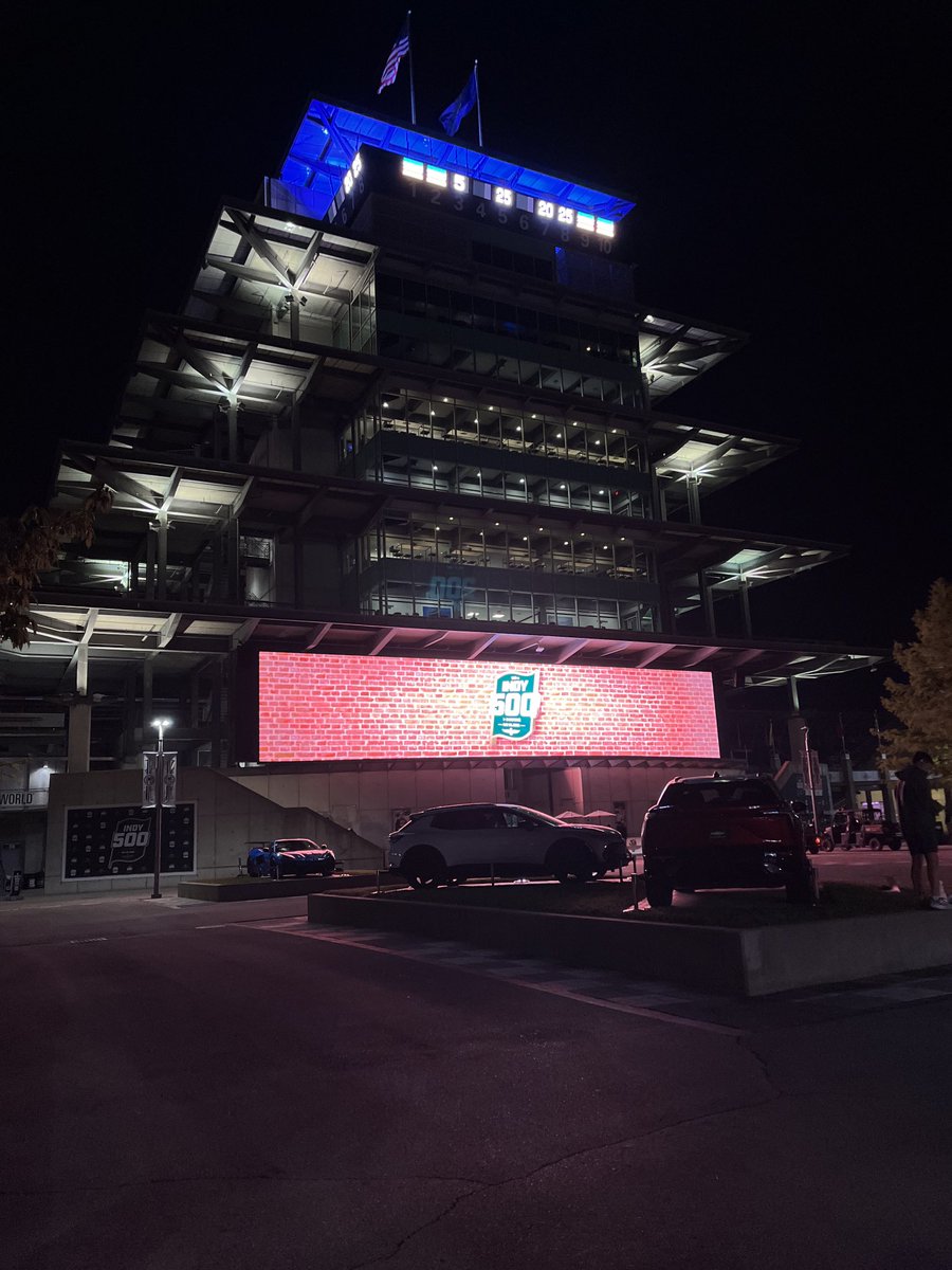 ChuckWTHR's tweet photo. Line forming for coffee at the Spark at @IMS . Join us for LIVE coverage of the Indy500 now! #wtht https://t.co/3t0eplEBrz