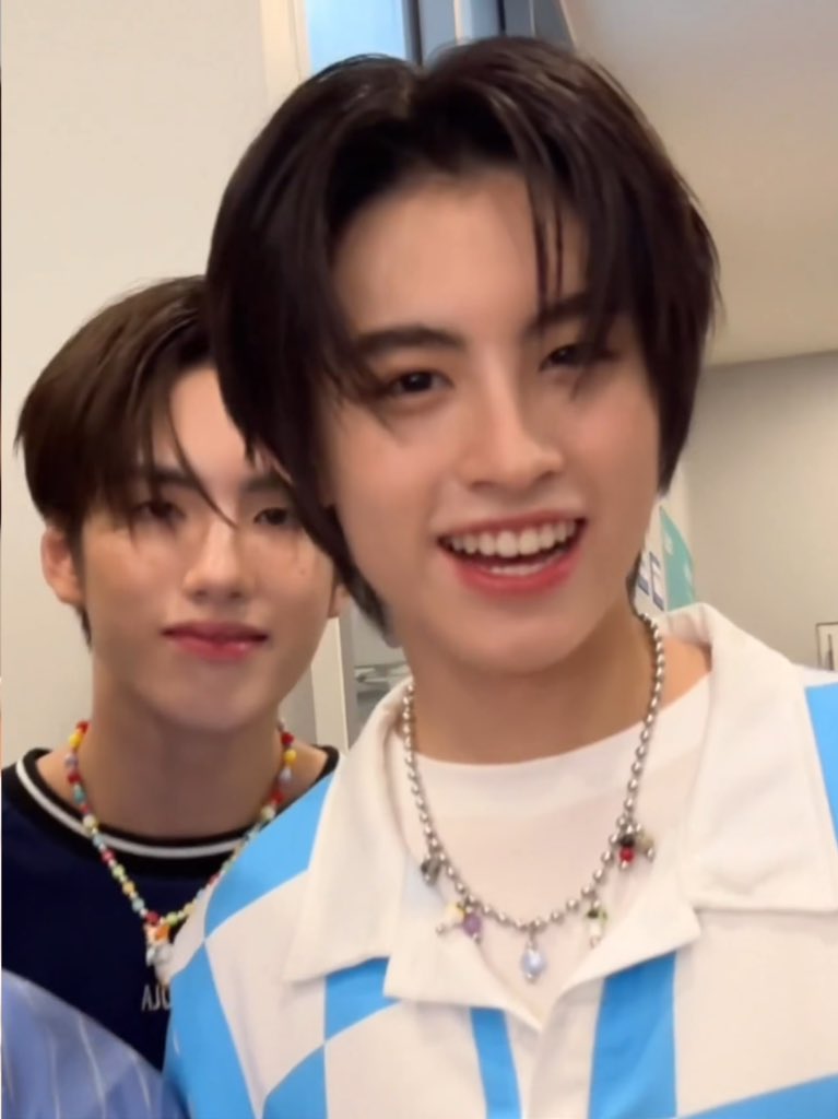 ˚୨୧ 🎠🧁🪄 tweet media
